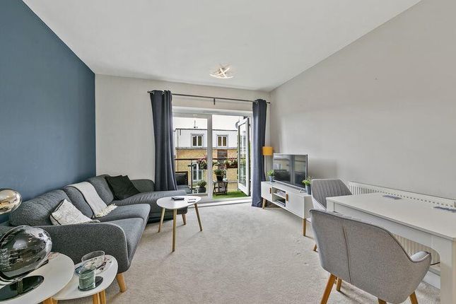 11 Makepeace Court, Blagrove Road, Teddington photo 2