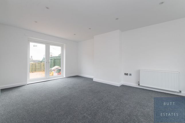 29 Lancelot Road, Exeter photo 4