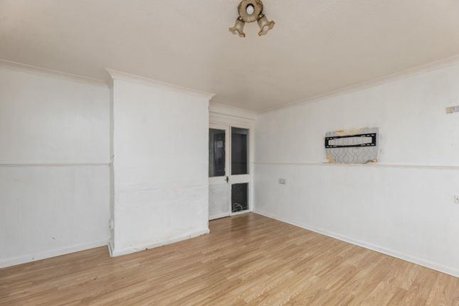 4, Rye Way, Castleford photo 3
