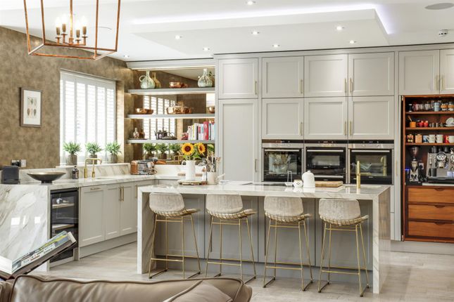 Open-Plan Kitchen/Dining/Drawing Room