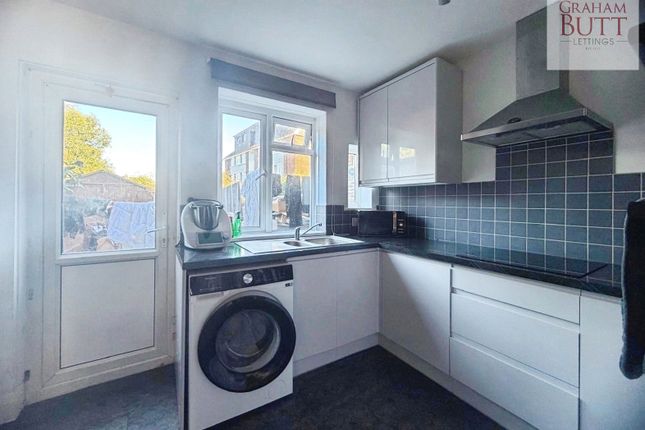 69, Conbar Avenue, Littlehampton photo 5