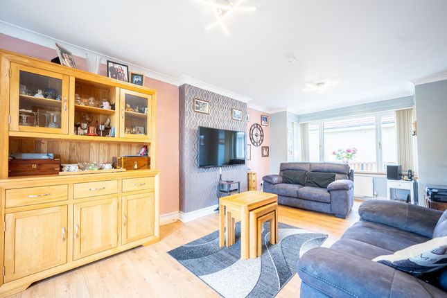 15, Springwalk, Lesmahagow photo 2