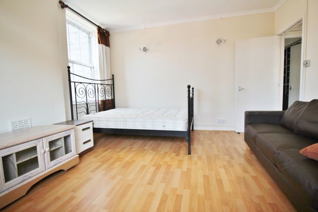 Thumbnail Flat to rent in Kenbrook House, Leighton Road, Kentish Town