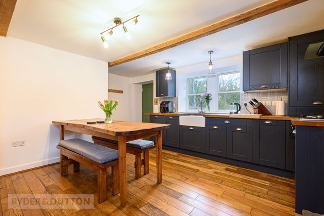 24, Taylor Hill Road, West Yorkshire photo 4