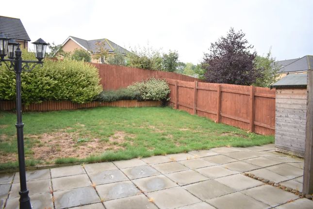 Millfield Gardens, Milton Keynes photo 5