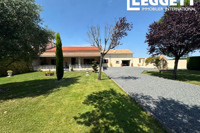 Thumbnail Villa for sale in Challignac, Charente, Nouvelle-Aquitaine