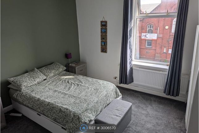 Lee Lane, Horwich, Bolton photo 2
