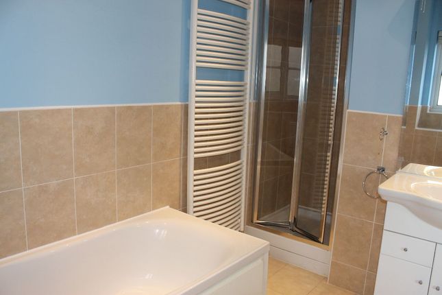 Ensuite To Bedroom 2