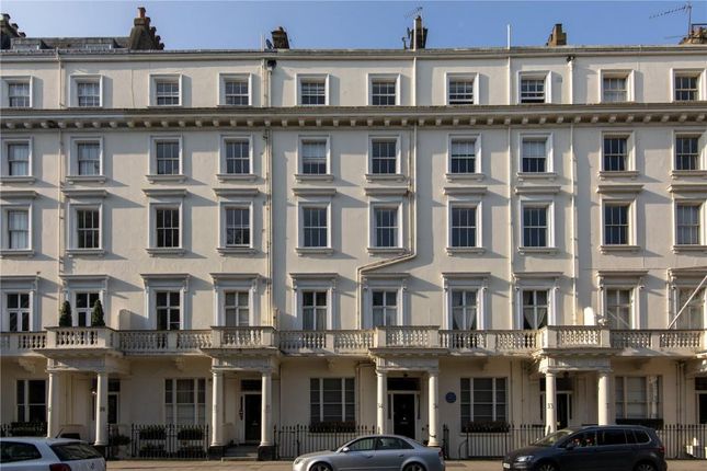 Flat to rent in Eccleston Square, Pimlico