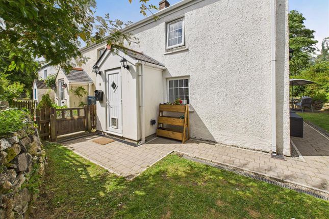 3-bed house on Elm Cottages, Hayle, £250,000