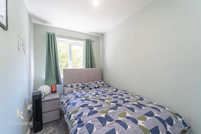 16, Cotton Way, Rossendale photo 4