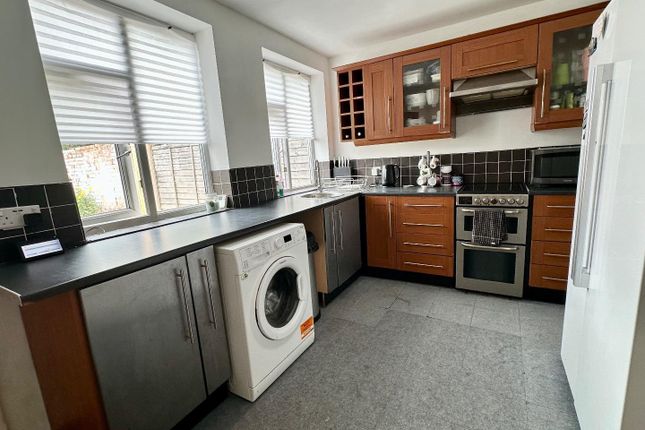 107, Common Edge Road, Blackpool photo 3