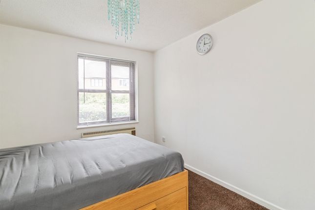 11, Fortuna Court, Milton Keynes photo 4