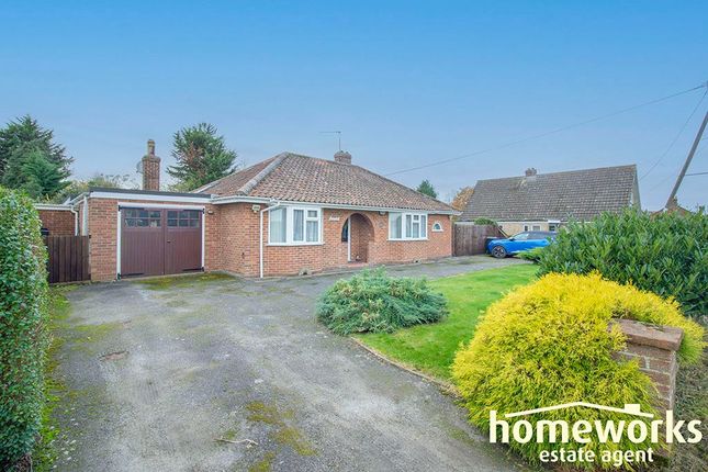 32, Neatherd Moor, Dereham photo 2