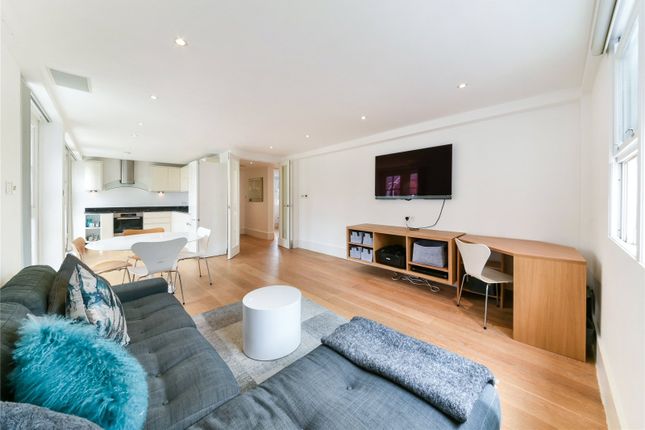 Thumbnail Flat to rent in Exchange Court, London