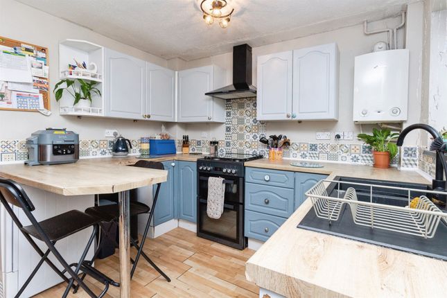 1, Kirkstall Avenue, Stafford photo 4
