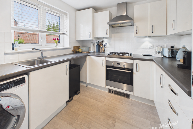 6 Puffin Place, Leighton Buzzard photo 2
