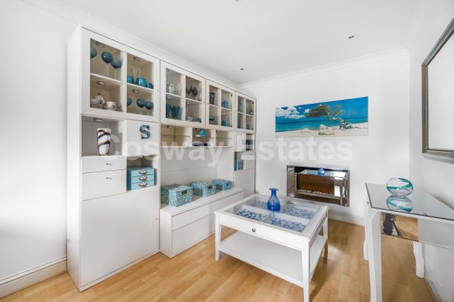 Property for sale in Sandwick Close, London