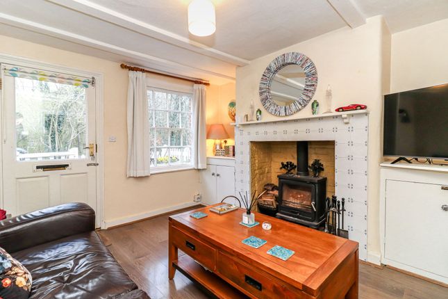 3 Windmill Cottage, Kings Langley photo 3