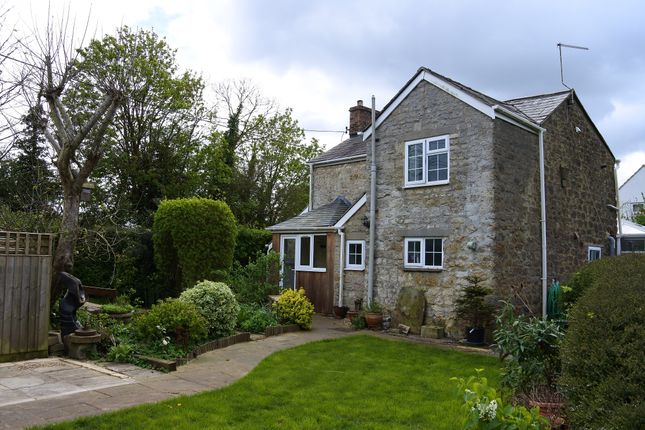Thumbnail Cottage for sale in Pond Lane, Purton Stoke