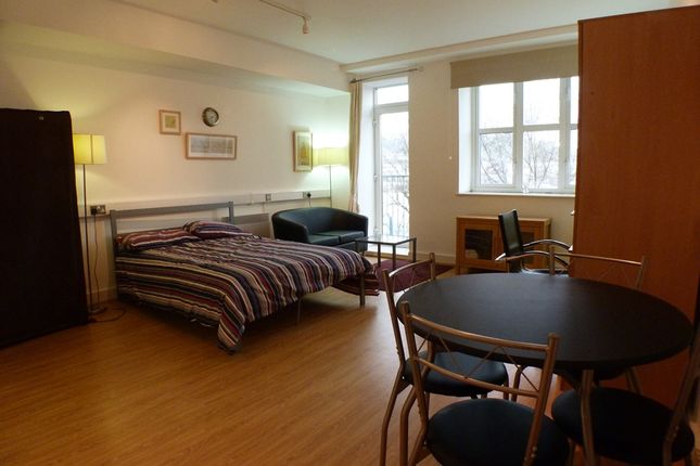 217, Castle Lofts, Swansea photo 5