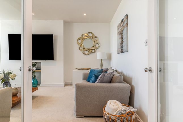 Flat for sale in Heene Terrace, Worthing