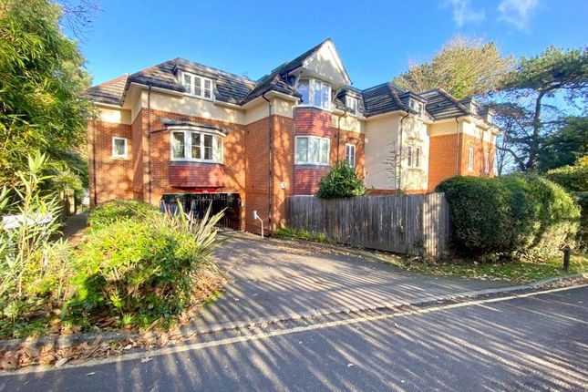 Thumbnail Flat for sale in Marchmont Place, Bracknell, Berkshire