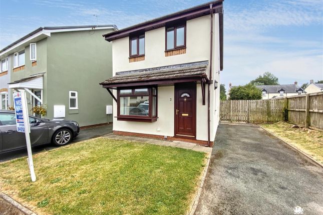 3-bed house on 2, Perrotts Road, Tenby, £165,000