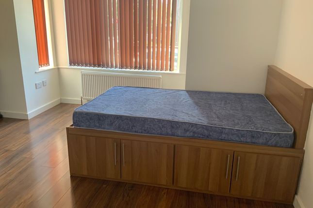 27 Egerton Road, Manchester photo 5