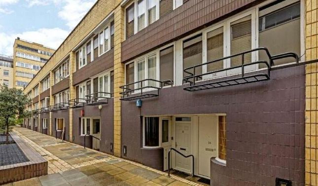 Thumbnail Town house for sale in Porchester Square Mews, London