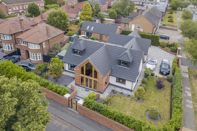 Thumbnail Detached house for sale in Wollaton Road, Wollaton, Nottingham