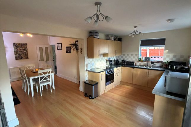 47, Bryn Marl Road, Colwyn Bay photo 3