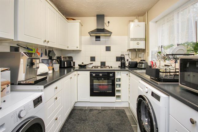 Heron Close, Wellingborough photo 4