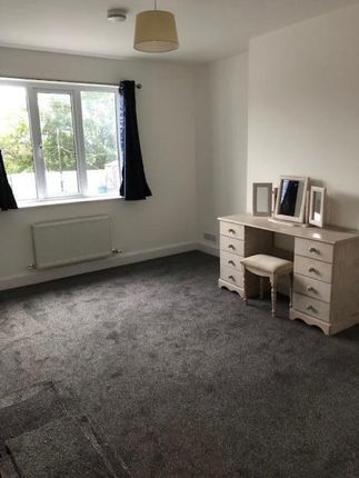 Bedroom Photo 2