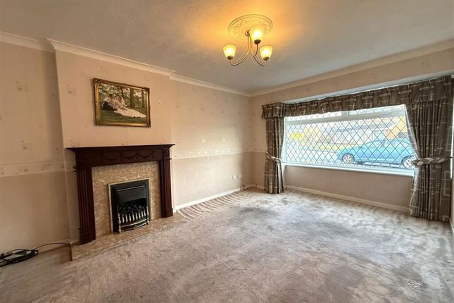 37, Frobisher Drive, Lytham St. Annes photo 2