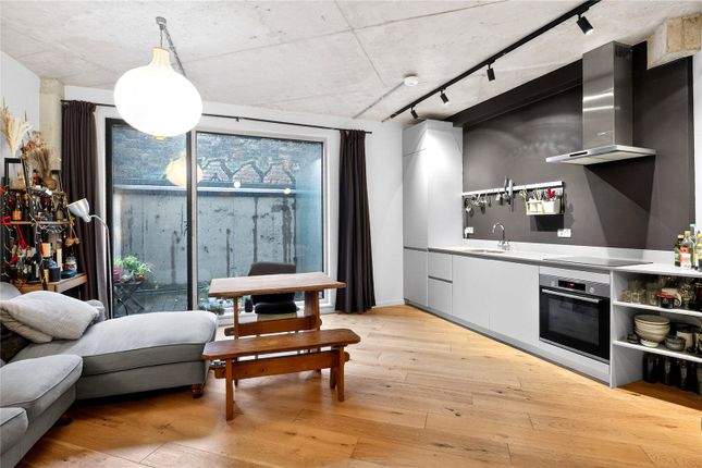 Studio flat on Flat 1, Rubber Studios,, Wallis Road, London, £1,850/mo