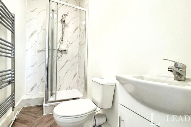 Room 7, 171, West Road, Westcliff-on-Sea photo 4