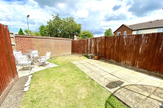 12, St. Hildas Close, Oxfordshire photo 3