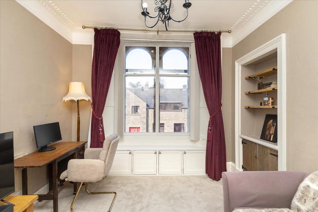 26 Bridge Street, Penicuik photo 4