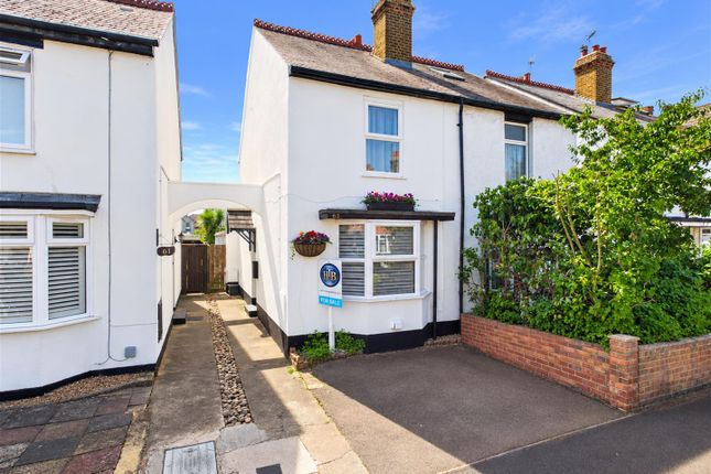 2-bed house on 63, Cambridge Road, Walton-On-Thames, £500,000