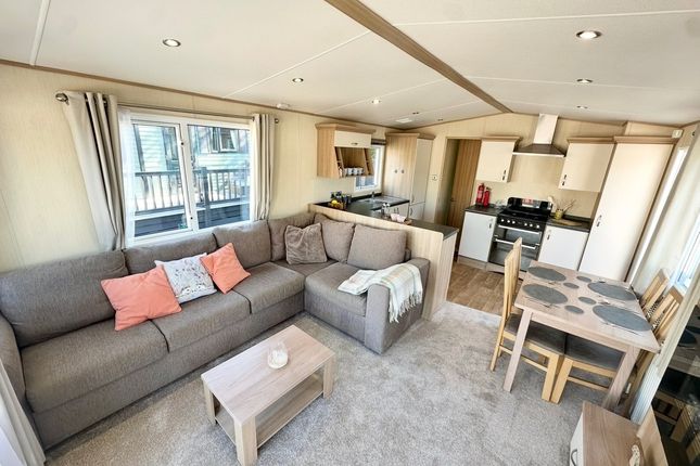 low wood 14, Castle View Park, Sunnybank, Carnforth photo 4