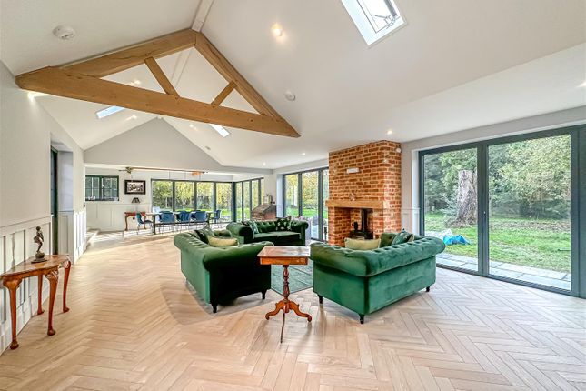 Barn conversion for sale in East Hanningfield Road, Sandon, Chelmsford