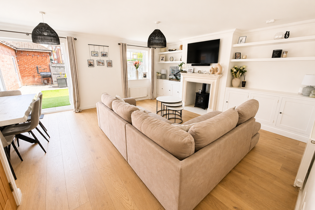 3, Shortlands Drive, Yeovil photo 2