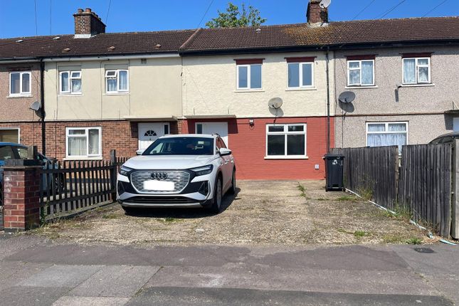 Thumbnail Terraced house to rent in Crown Road, Ilford