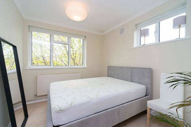 Flat 3 Burnham Court,, Fairhazel Gardens, South Hampstead photo 4