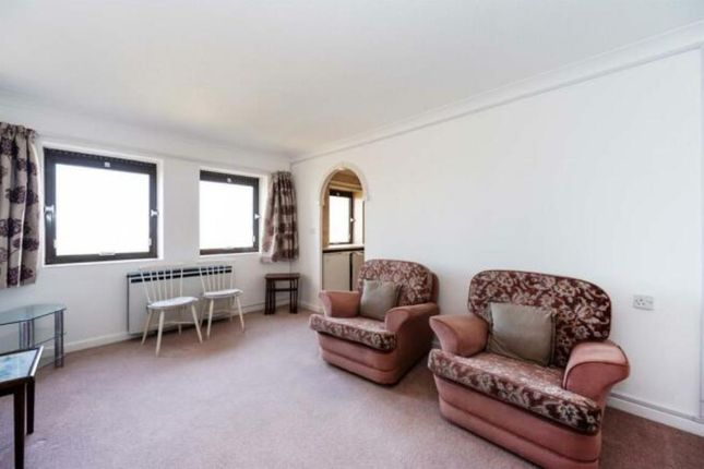 Flat 66, Homeheights, Clarence Parade, Southsea photo 2