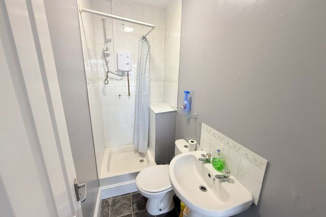 Flat 4, 1, Compass Hill, Taunton photo 4