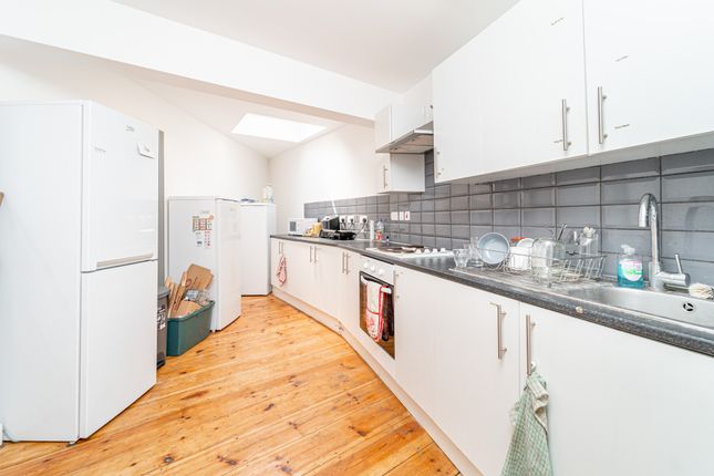 Thumbnail Cottage to rent in King's Cross Road, King's Cross, London