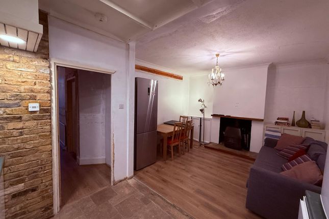 7, Garden Road, Walton-on-Thames photo 4