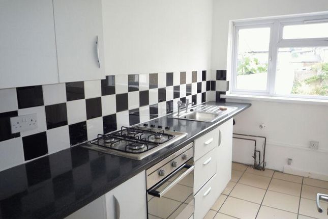 5, Northcote Terrace, Barry photo 3
